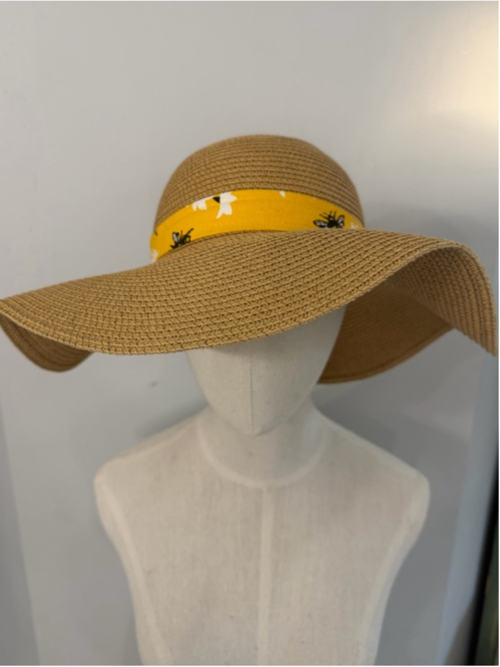 Lilac & Vine Honey Bee Banded Straw Hat Floppy Wide Brim Summer Beach Sun Pool